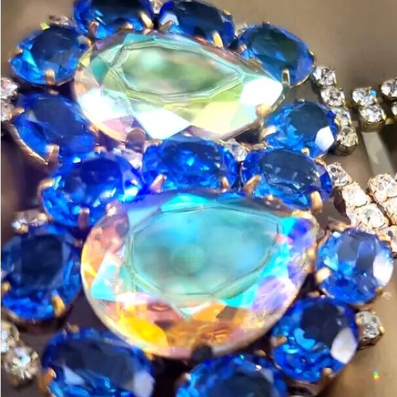 Husar D Czech Blue Rhinestone Earrings - Picture 2 of 5